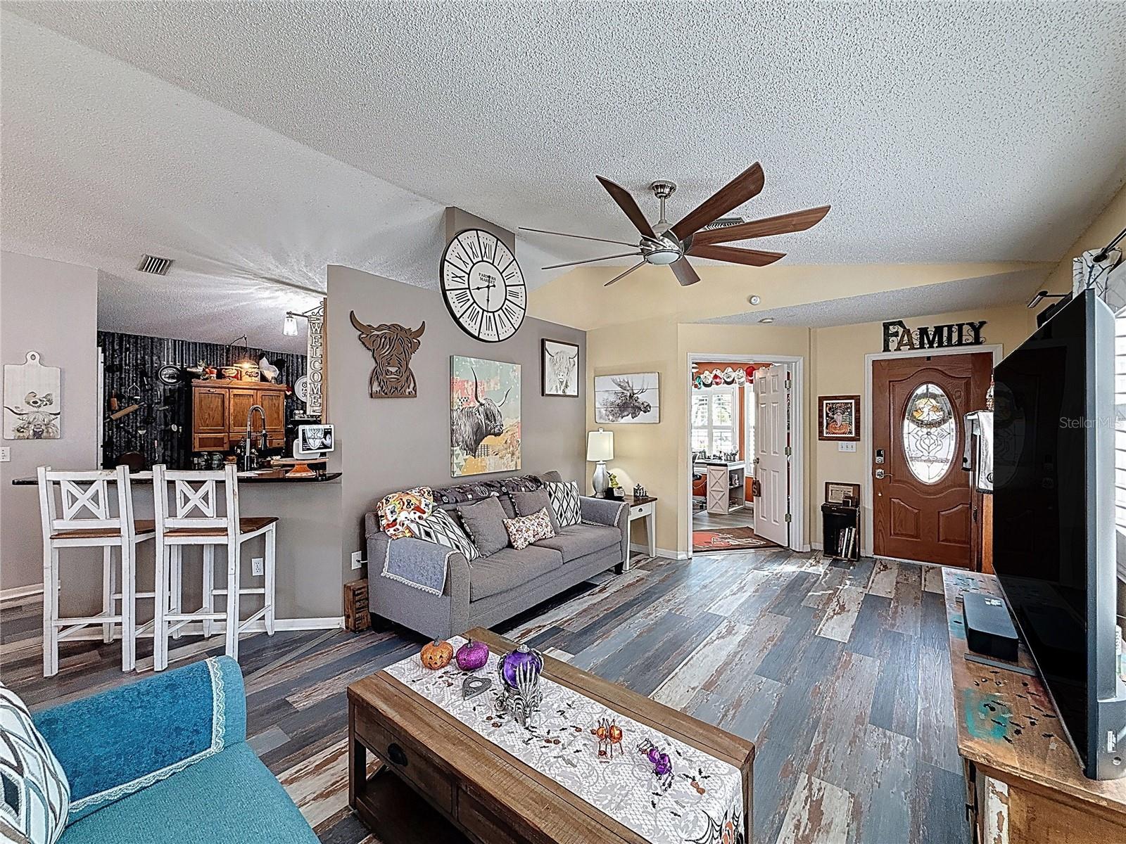 ORCHID LAKE WEST - Residential