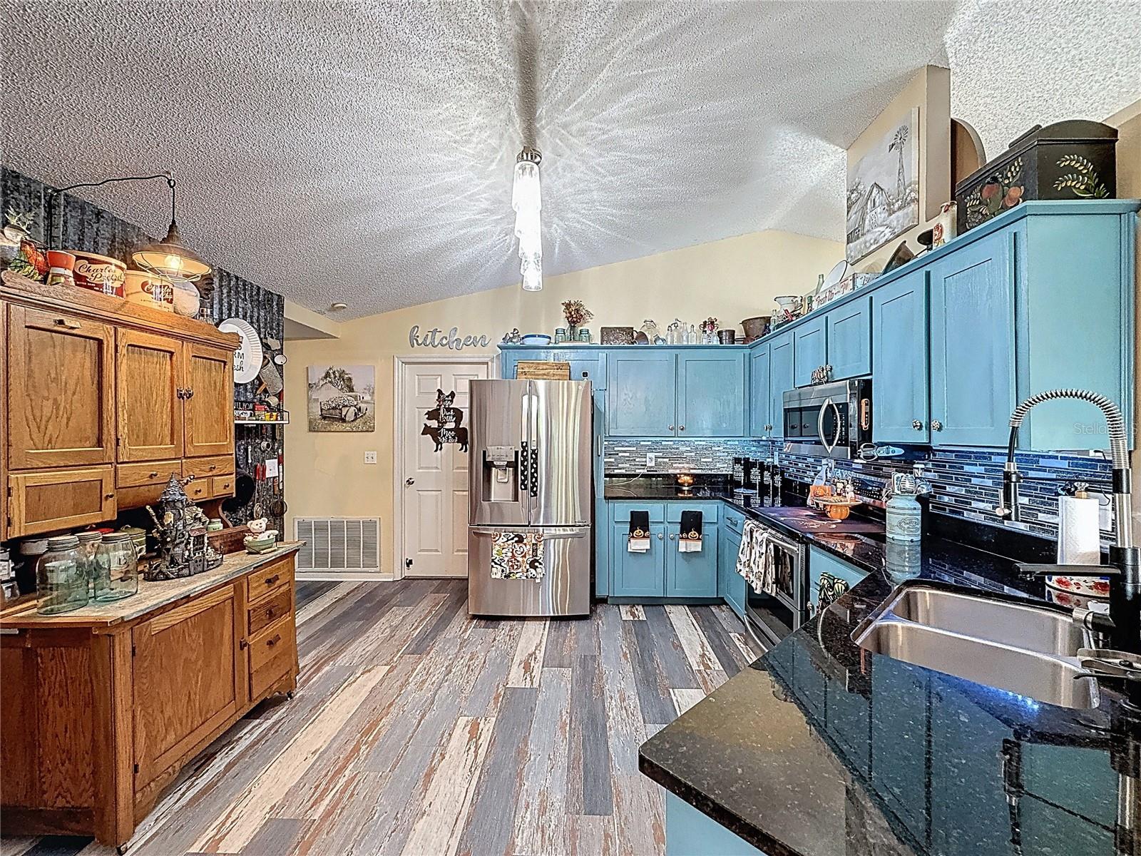 ORCHID LAKE WEST - Residential