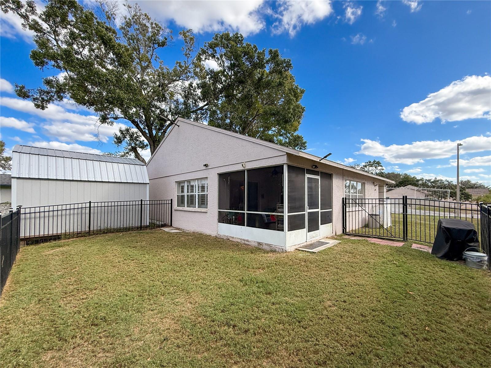 ORCHID LAKE WEST - Residential