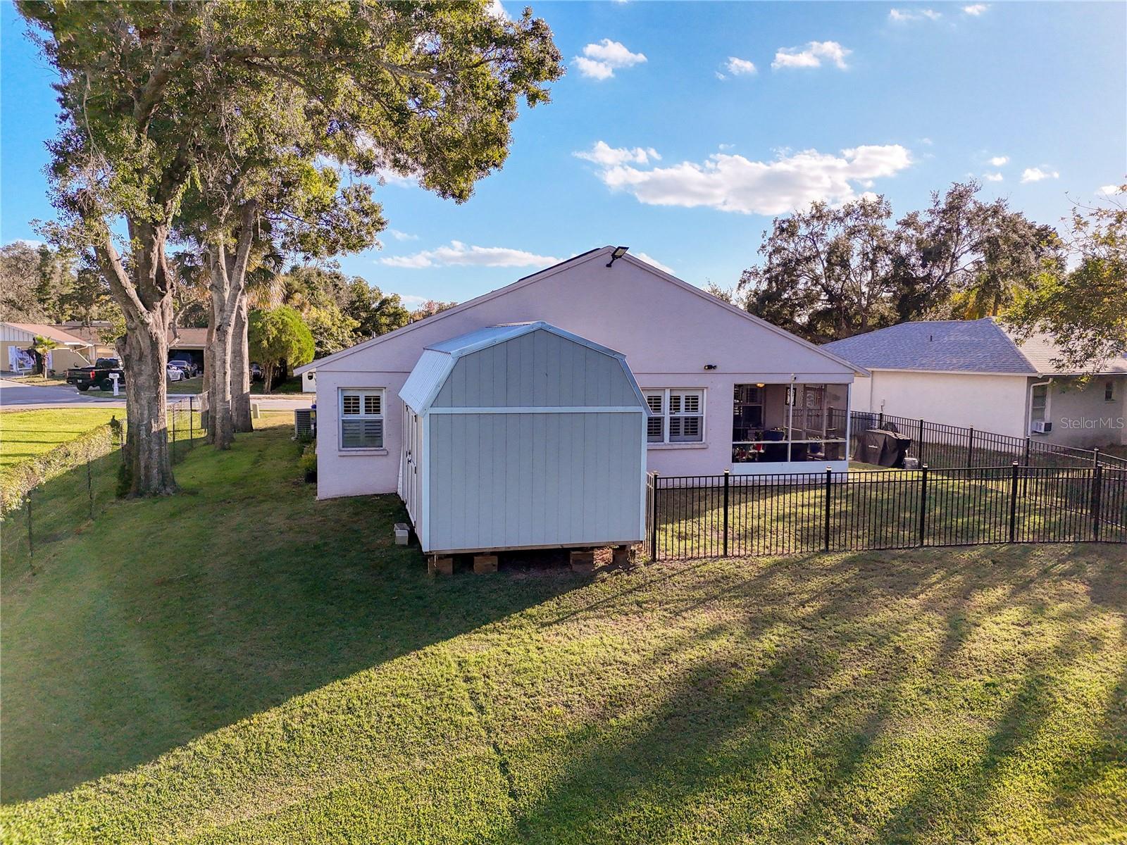 ORCHID LAKE WEST - Residential