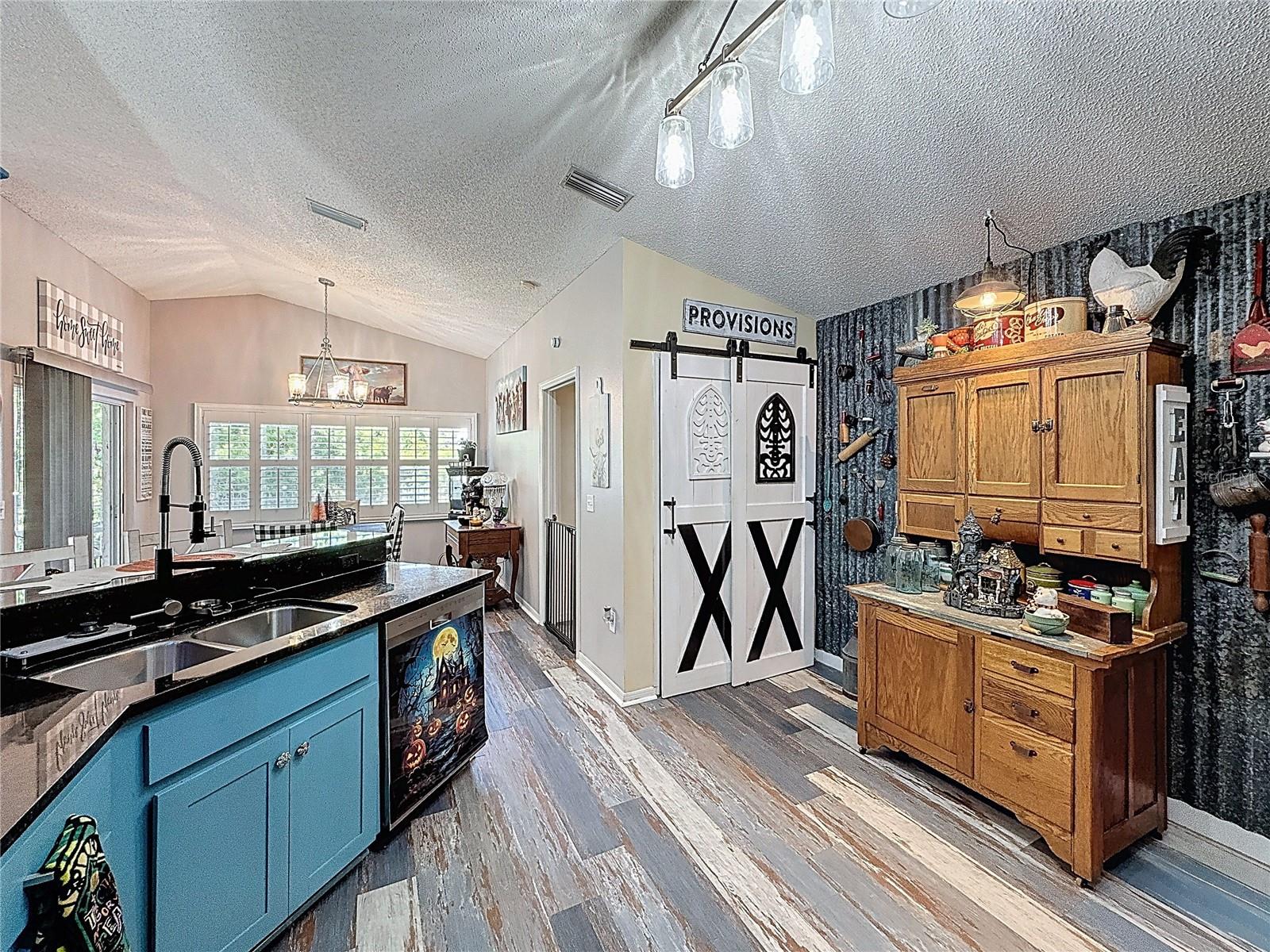 ORCHID LAKE WEST - Residential