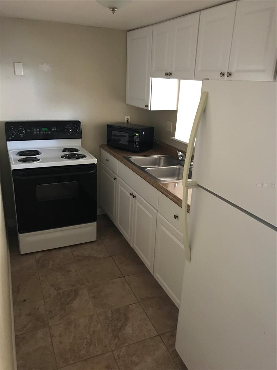 WATERSIDE CONDO I - Residential Lease
