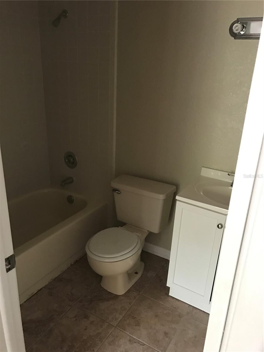 WATERSIDE CONDO I - Residential Lease