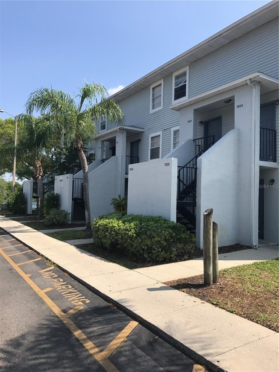 WATERSIDE CONDO I - Residential Lease