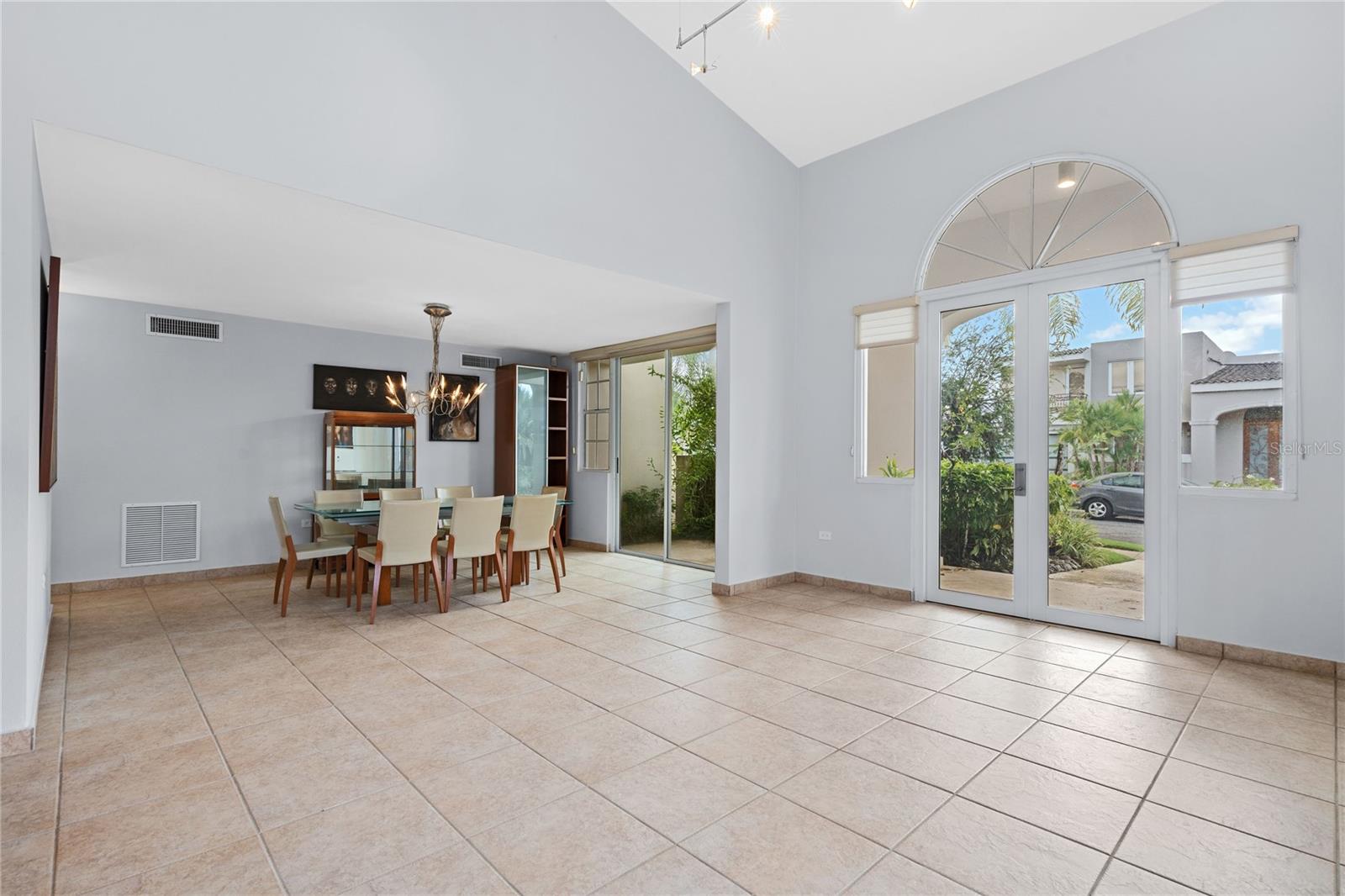 PALMA REAL - Residential