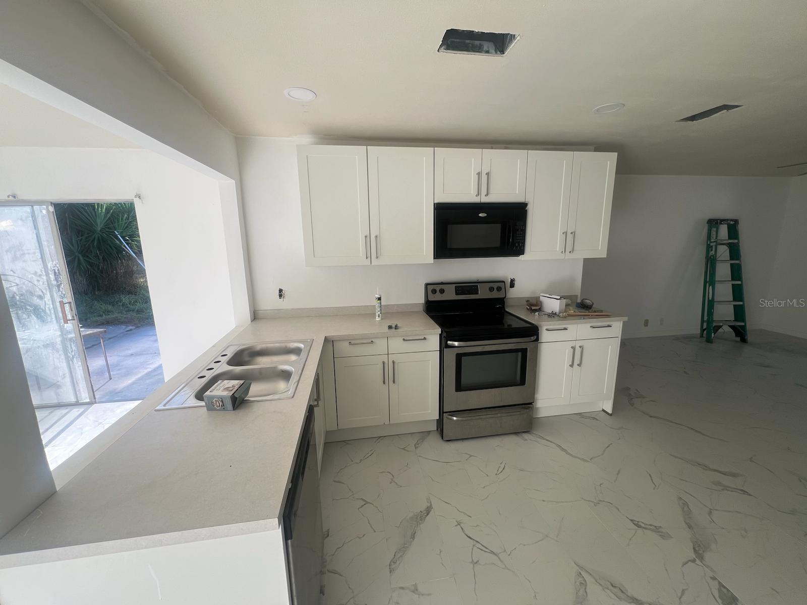 ELOISE WOODS LAKE ROY UNIT - Residential