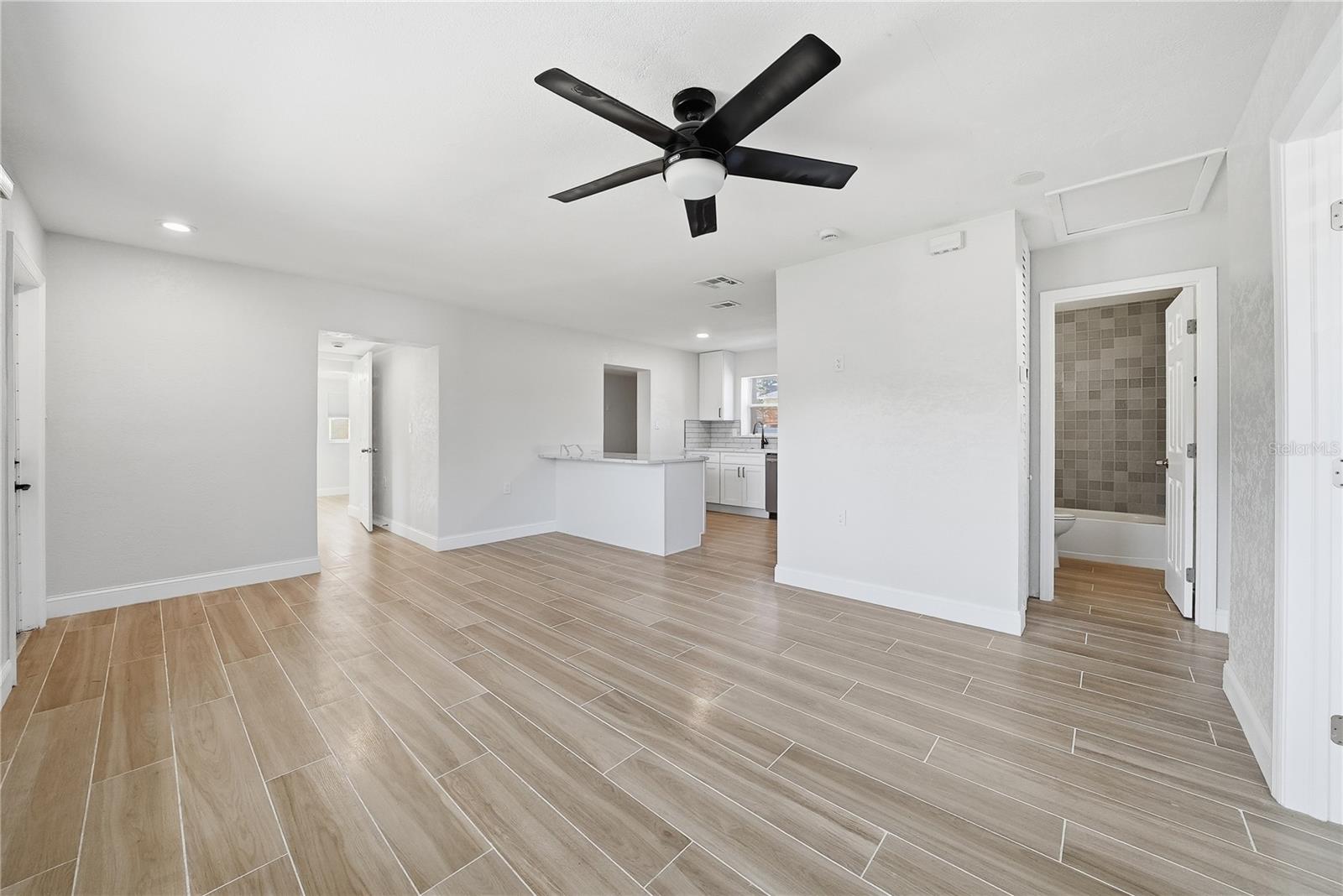 SHORE ACRES OVERLOOK SEC - Residential