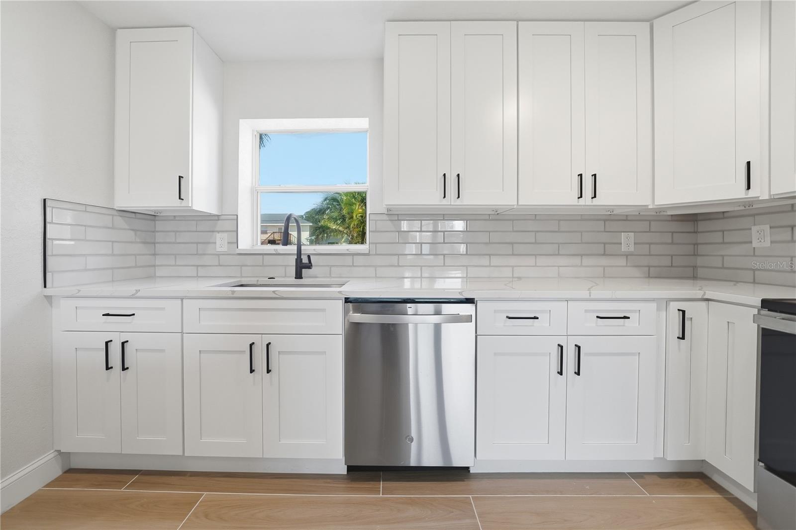 SHORE ACRES OVERLOOK SEC - Residential