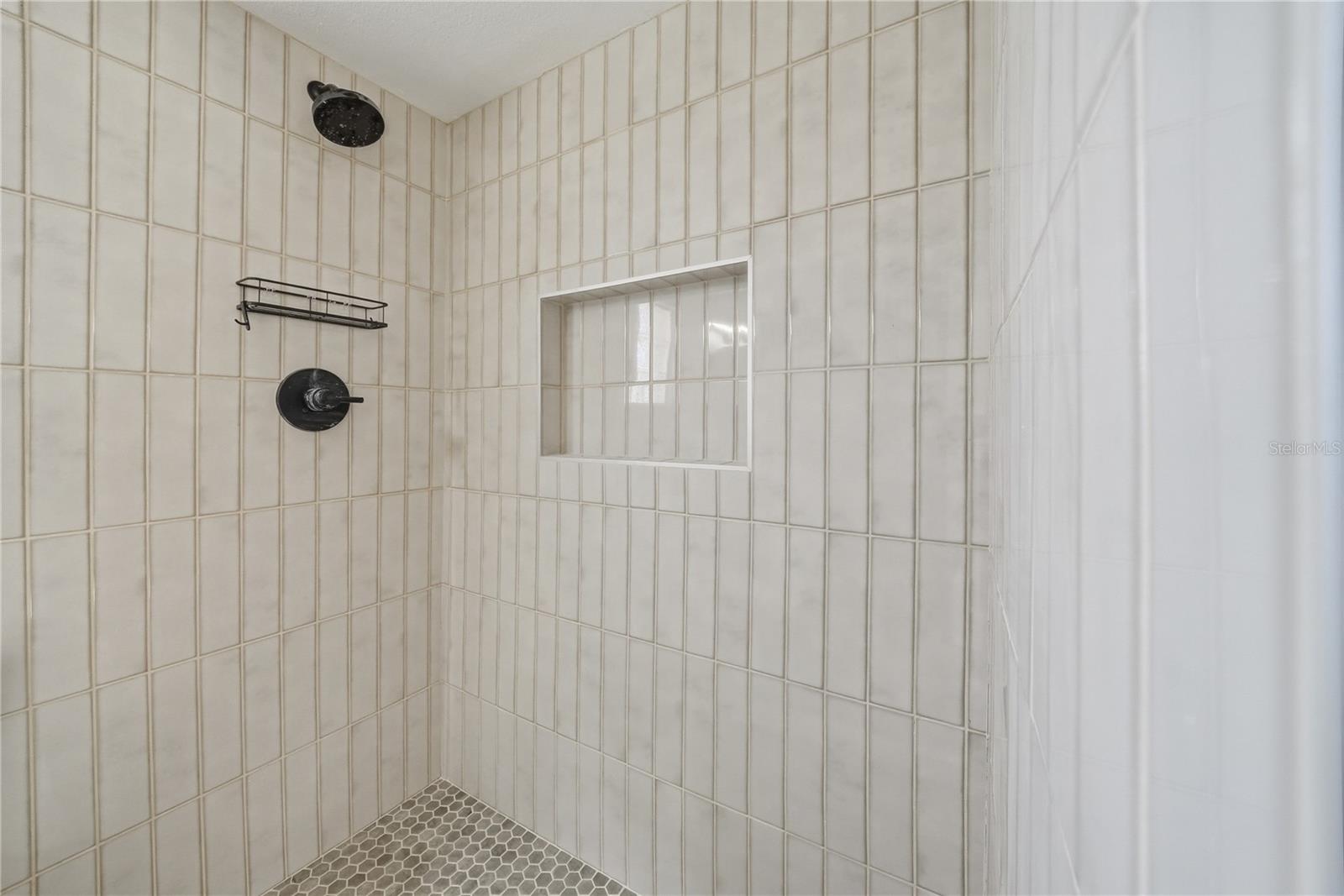 SHORE ACRES OVERLOOK SEC - Residential