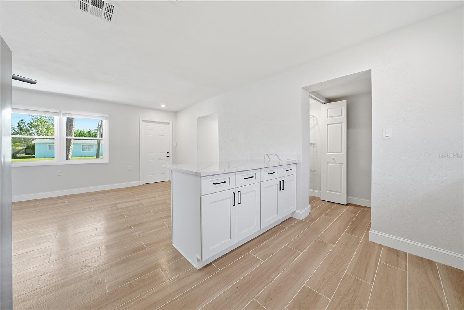 SHORE ACRES OVERLOOK SEC - Residential