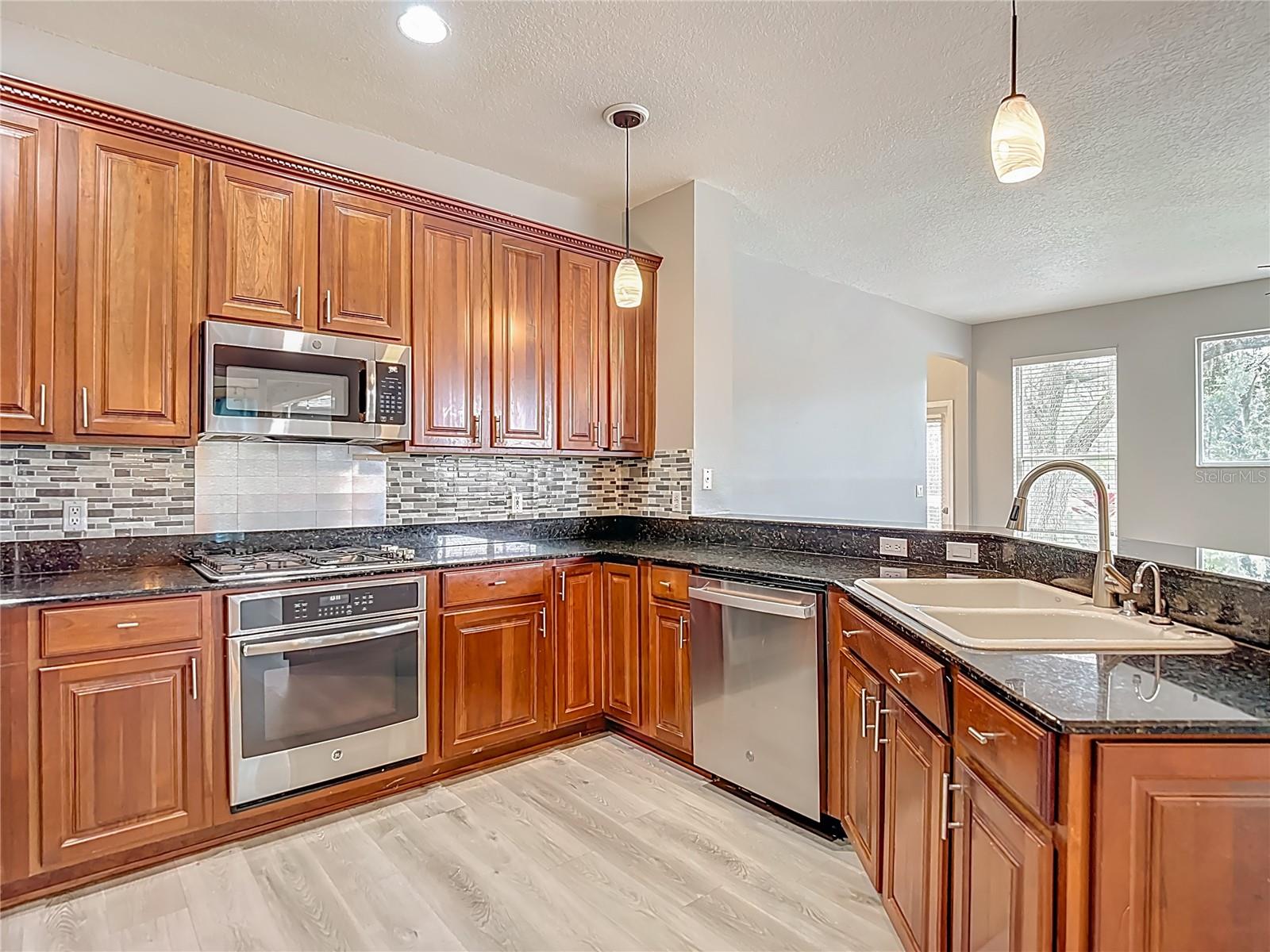 RICHMOND PLACE PH 1 - Residential