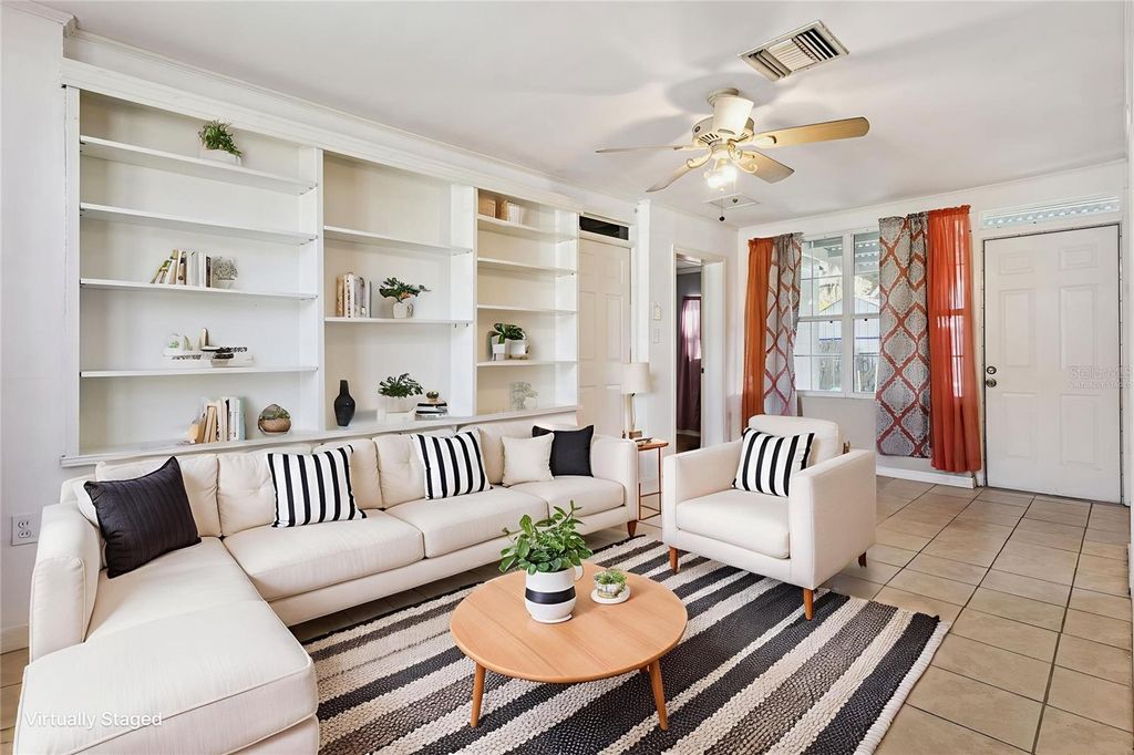 Photo of 500 E Gottsche Avenue, Eustis, FL 32726 (MLS # G5107459)