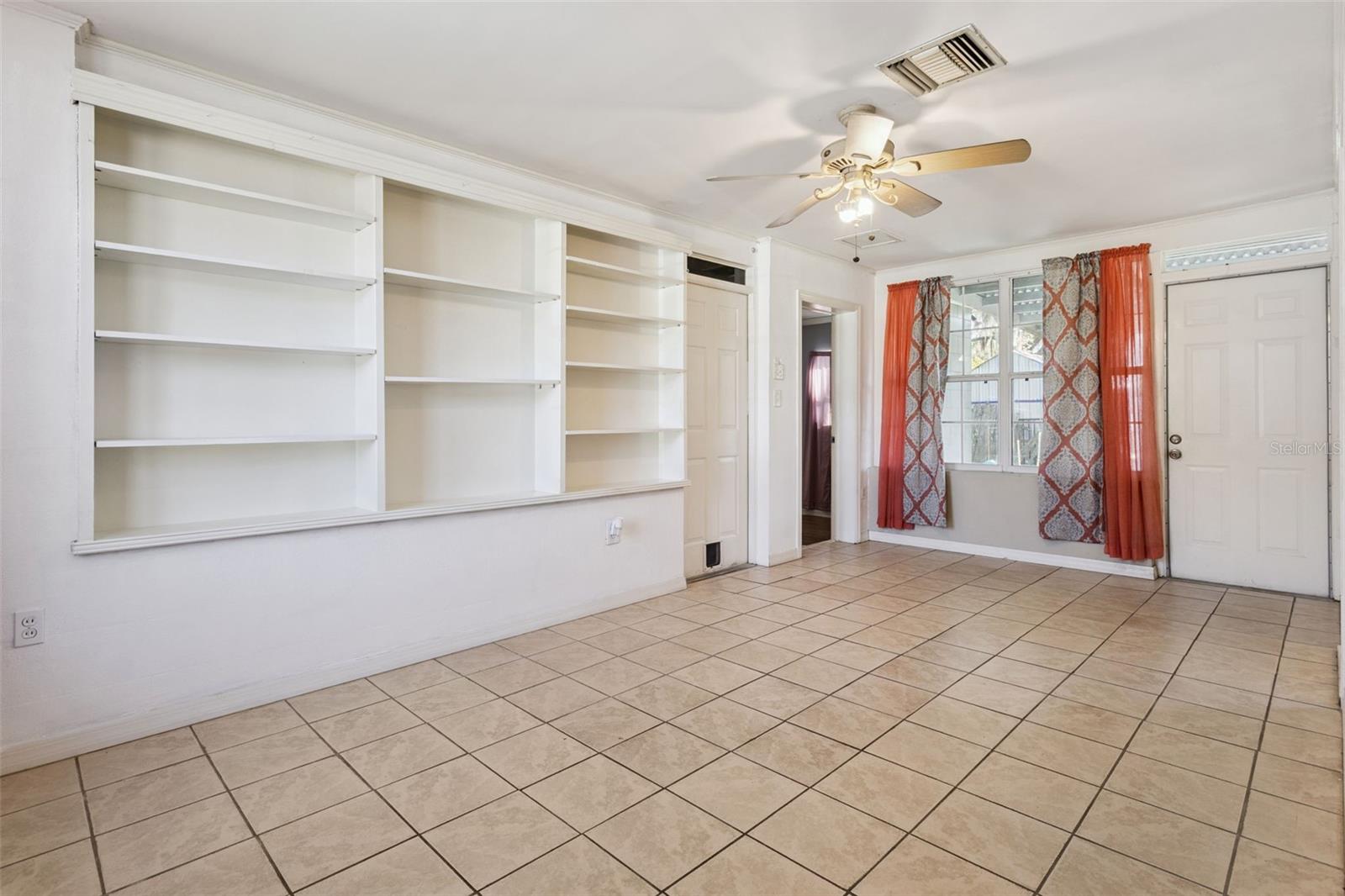 500 E GOTTSCHE AVENUE