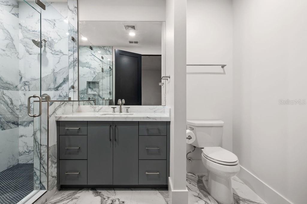 ISLEWORTH - Residential