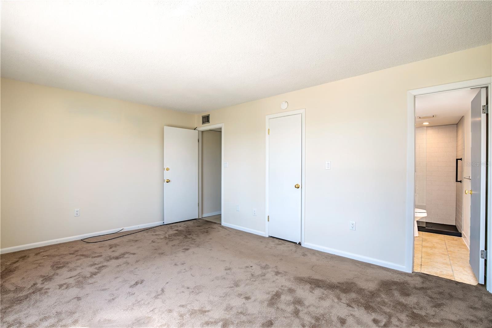 MOUNT DORA VILLA DORA CONDO - Residential