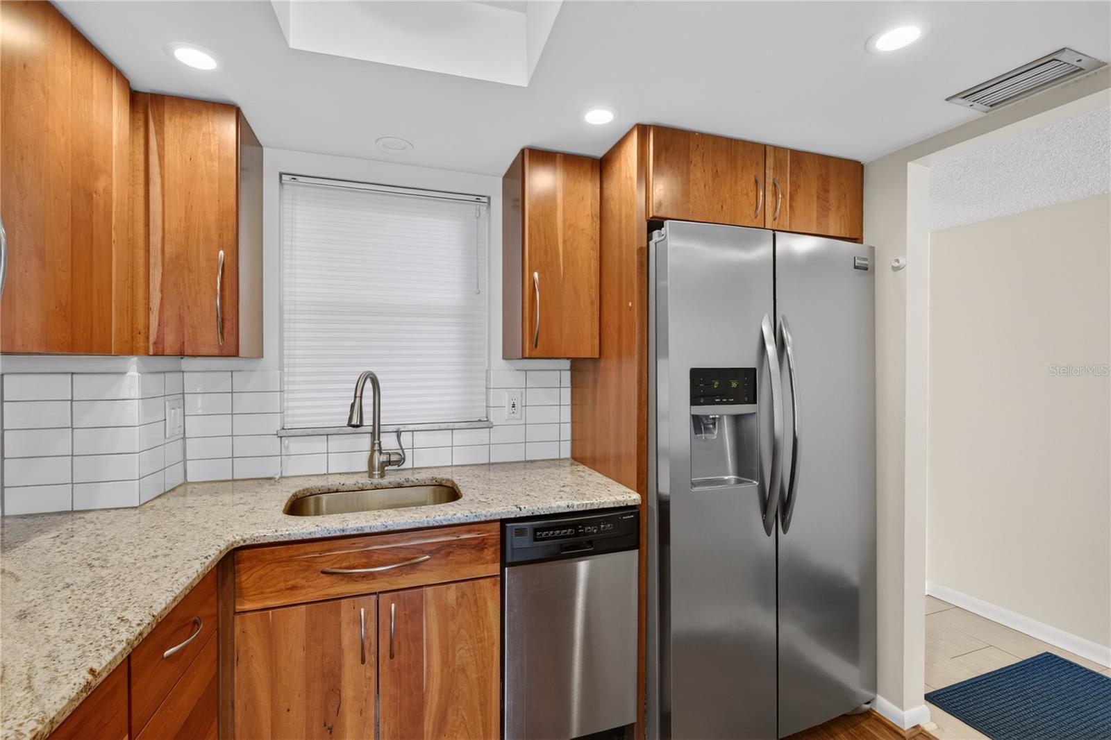 MOUNT DORA VILLA DORA CONDO - Residential