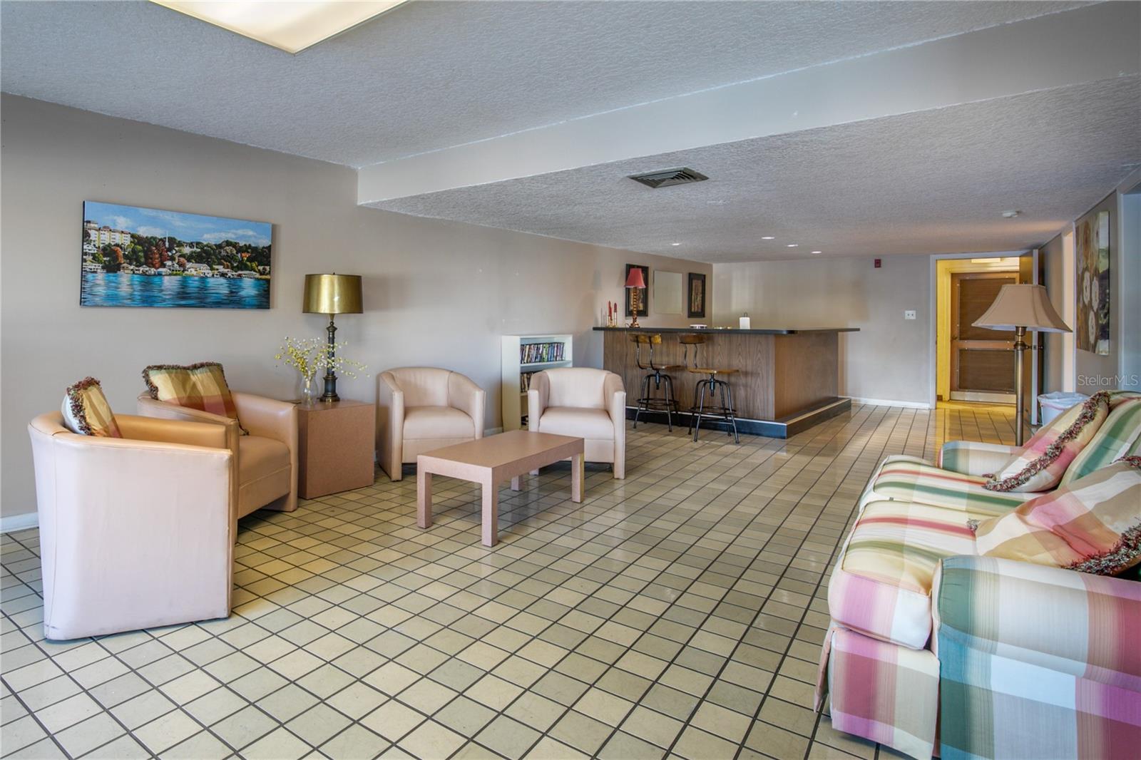 MOUNT DORA VILLA DORA CONDO - Residential