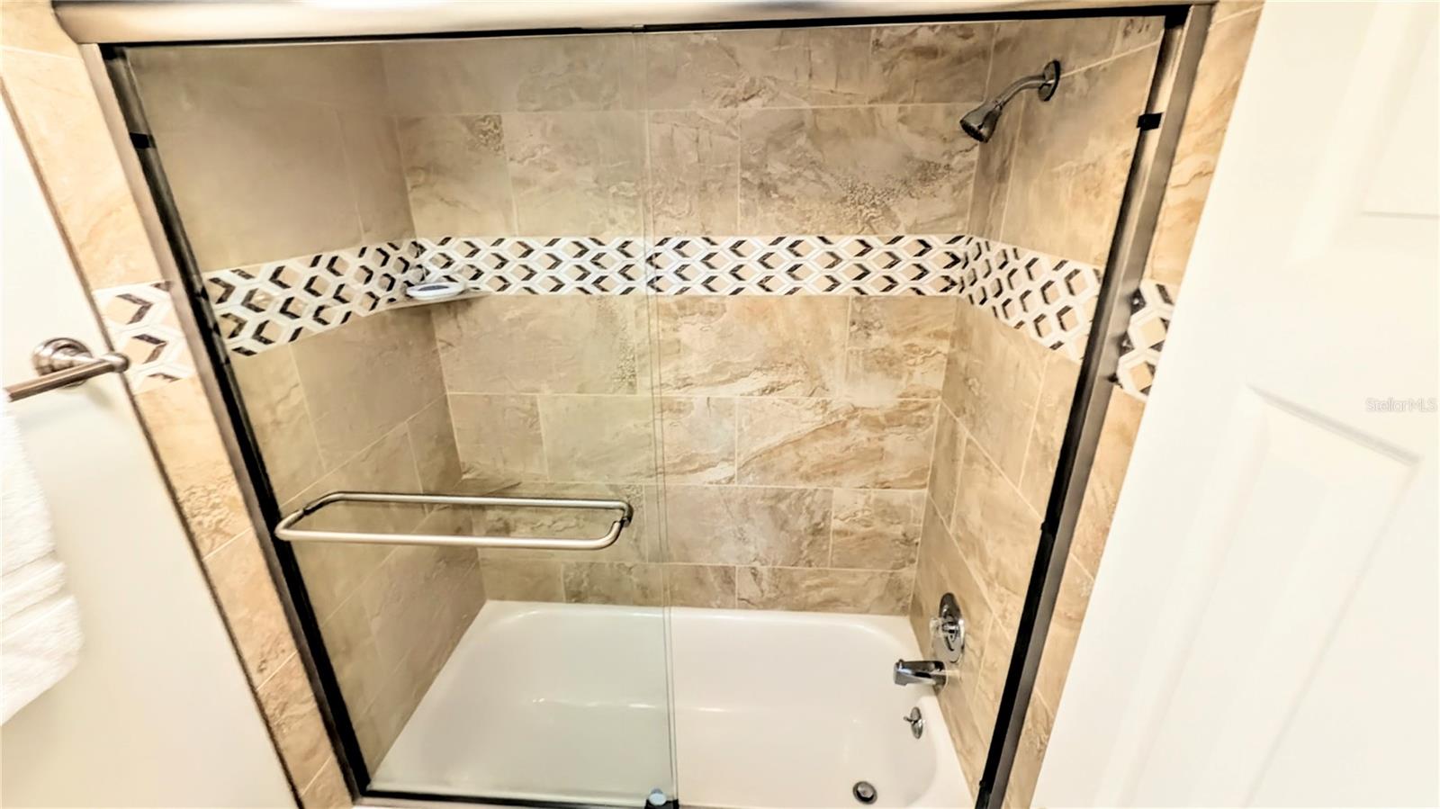 PORTOBELLO - Residential Lease