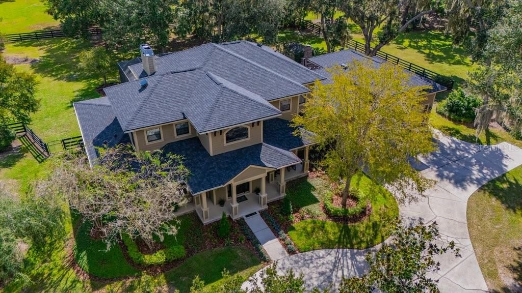 Photo of 11832 Neal Road, Lithia, FL 33547 (MLS # TB8477213)