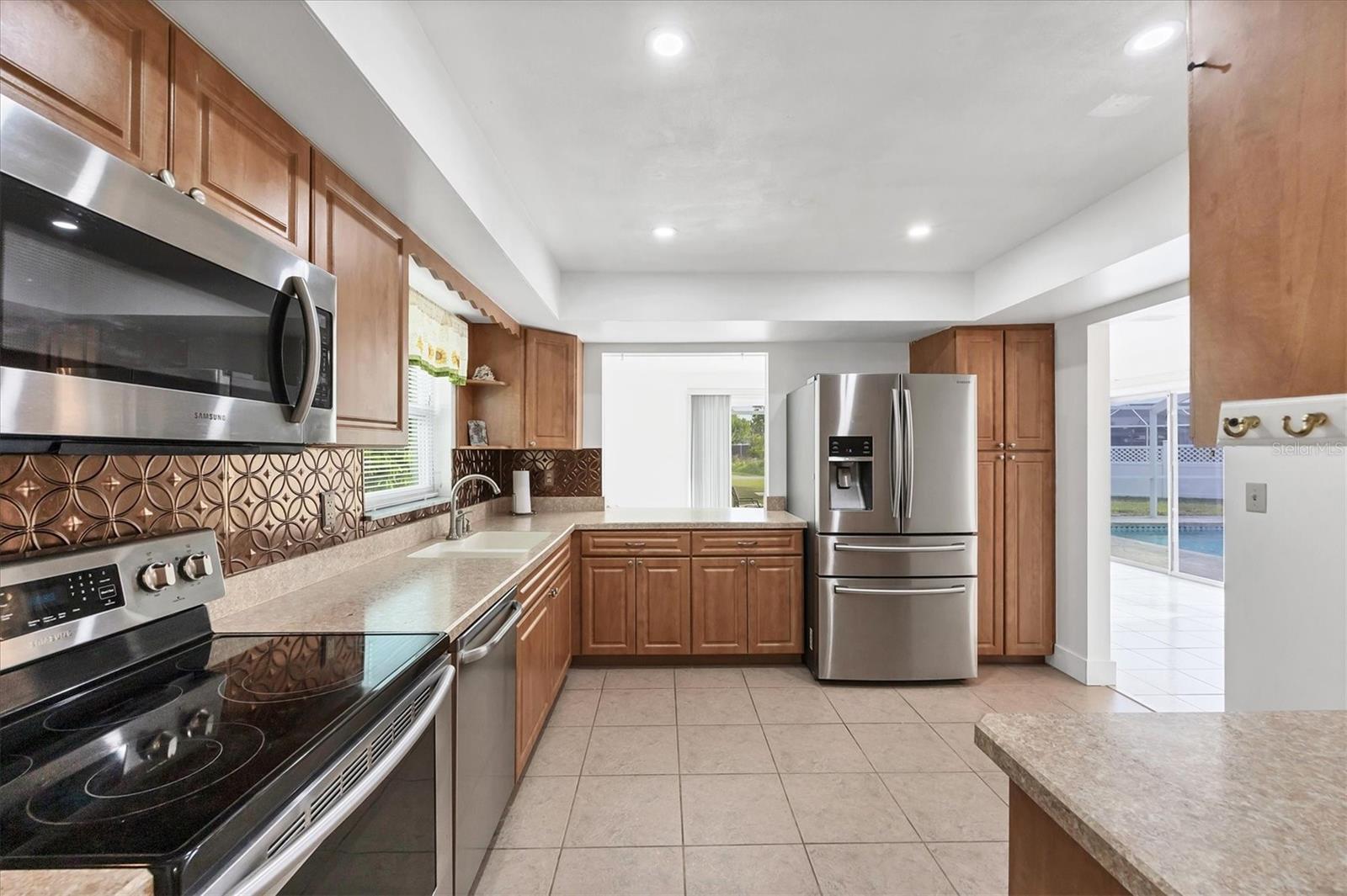 ROTONDA WEST OAKLAND HILLS - Residential