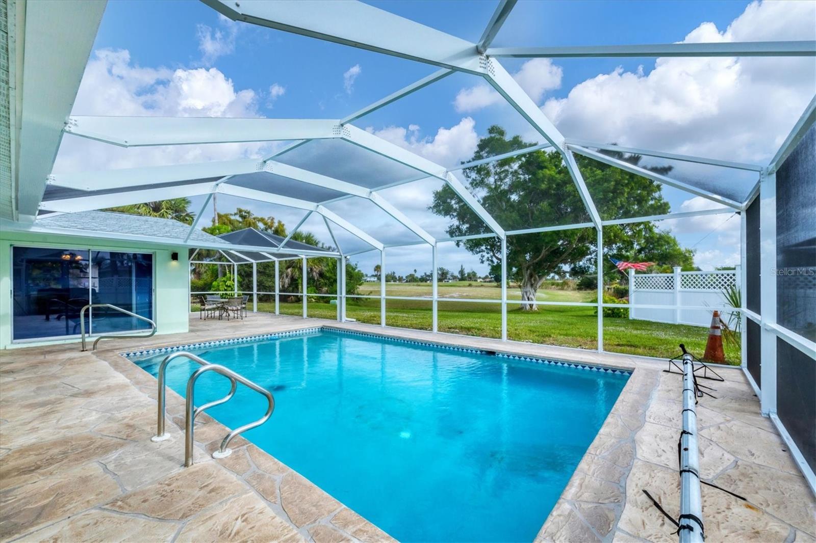 ROTONDA WEST OAKLAND HILLS - Residential