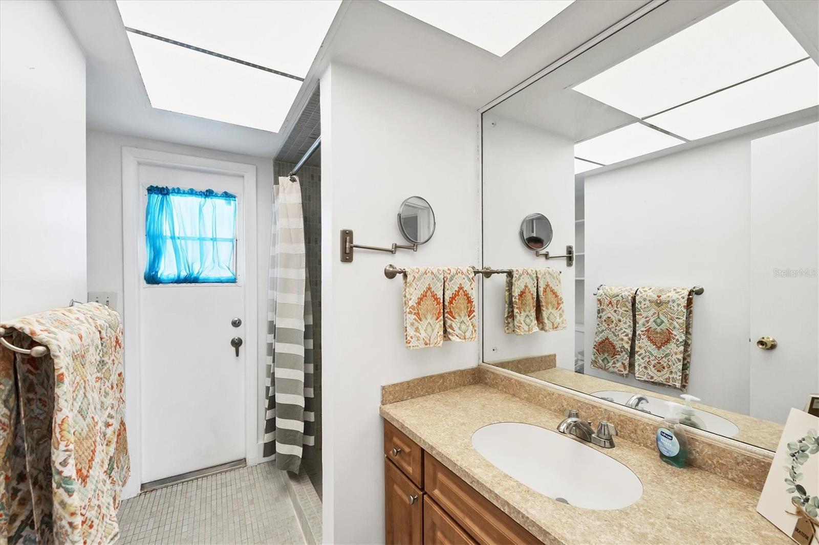 ROTONDA WEST OAKLAND HILLS - Residential