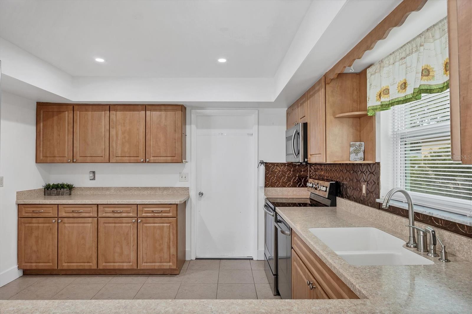 ROTONDA WEST OAKLAND HILLS - Residential