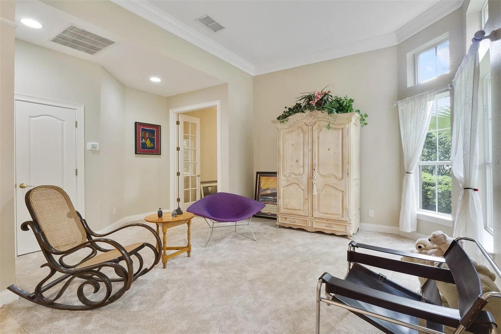 HEATHROW COUNTRY ESTATE - Residential