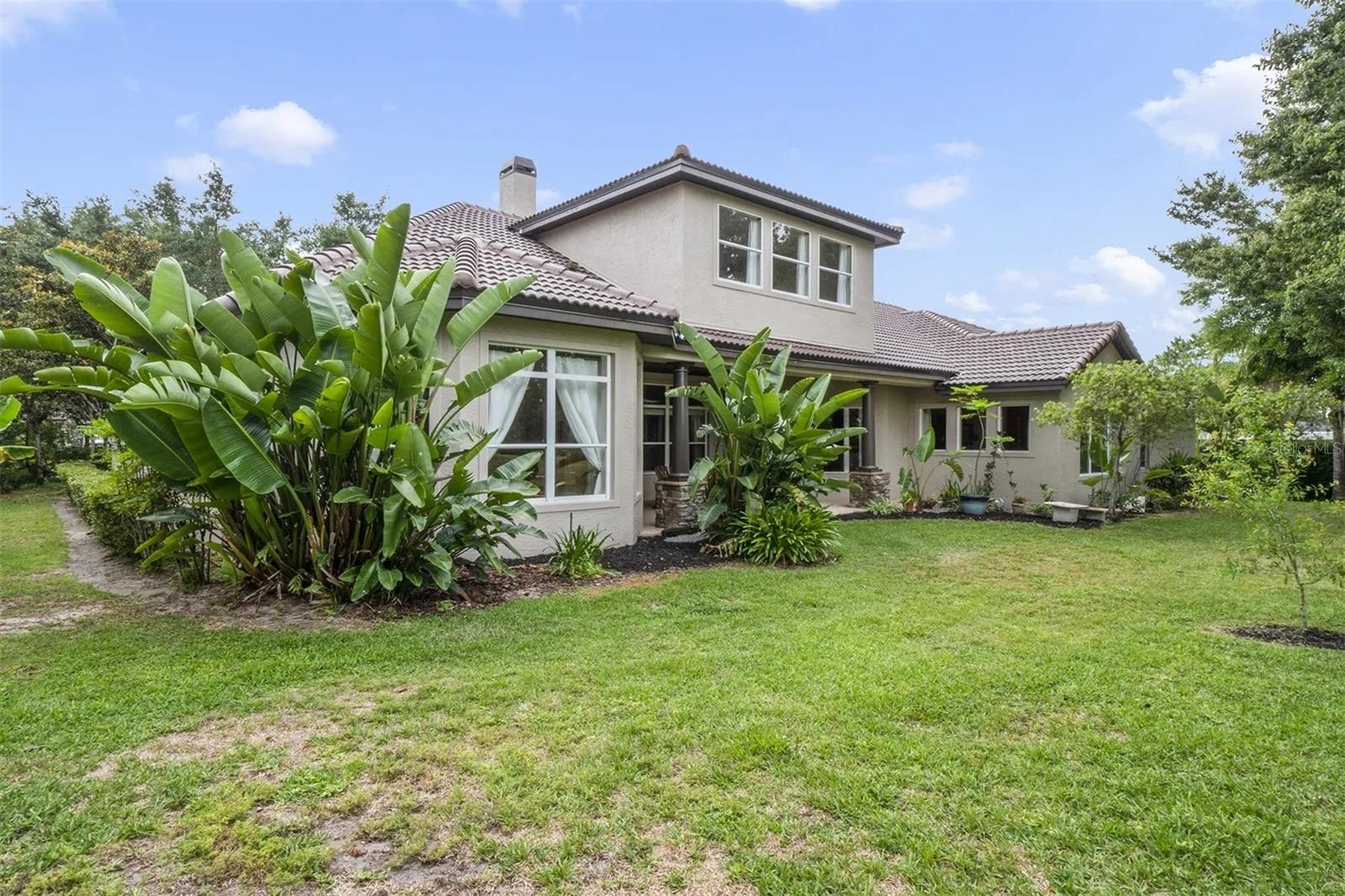 HEATHROW COUNTRY ESTATE - Residential