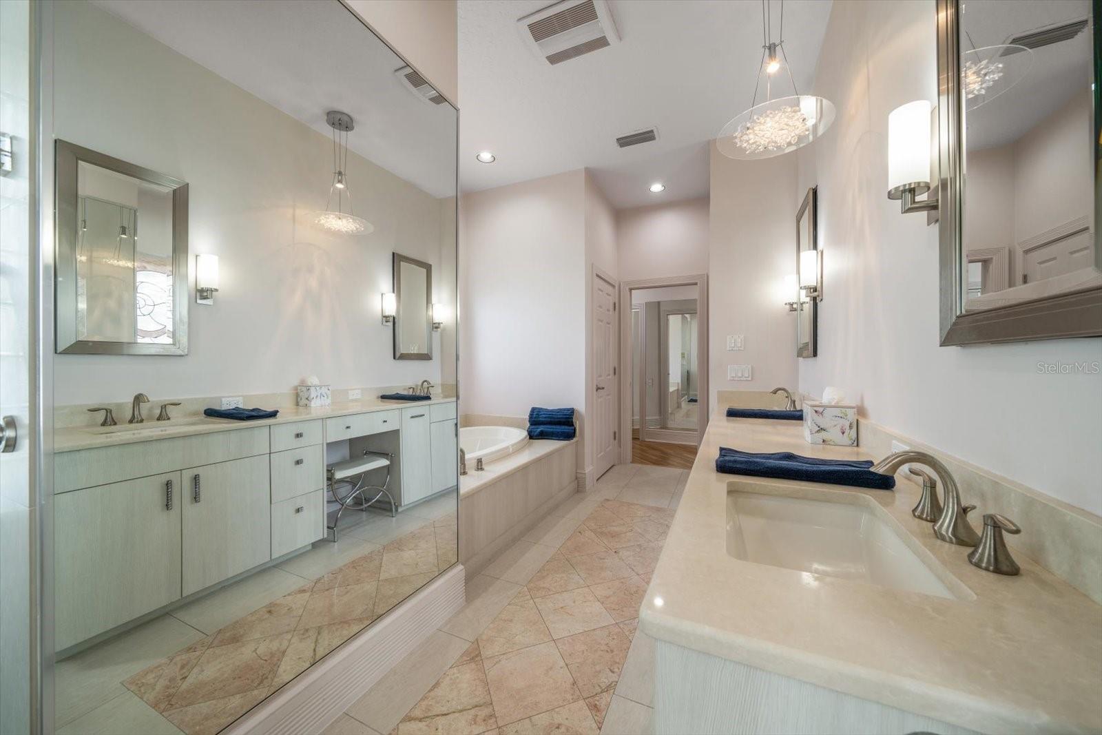 BELLEVUE ESTATES ISLAND 2ND ADD - Residential