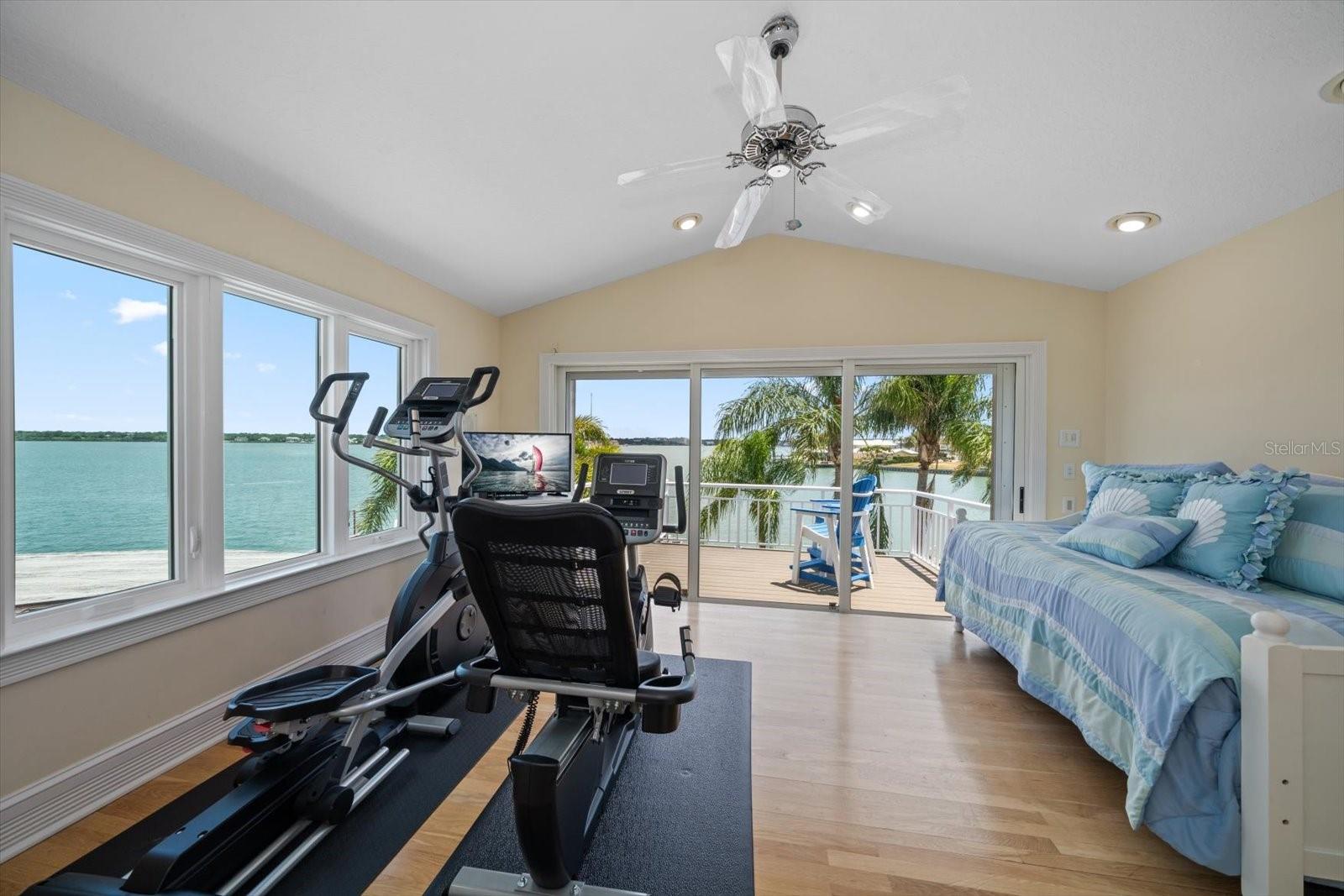 BELLEVUE ESTATES ISLAND 2ND ADD - Residential