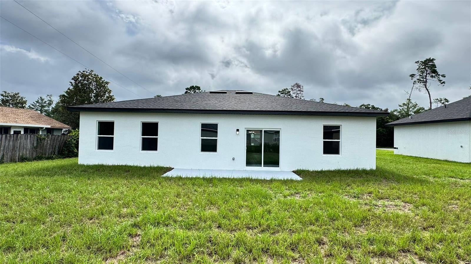 16884 SW 39TH CIRCLE