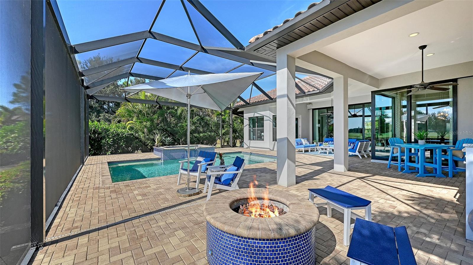 COUNTRY CLUB EAST AT LAKEWD RNCH VV2 - Residential