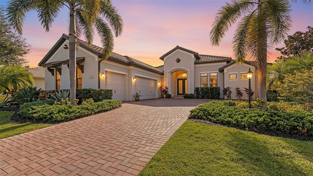 Photo of 15810 Castle Park Terrace, Lakewood Ranch, FL 34202 (MLS # A4672774)