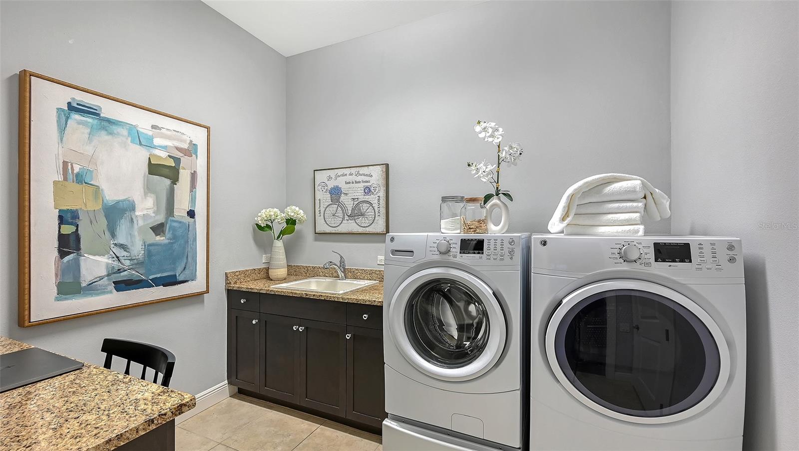 COUNTRY CLUB EAST AT LAKEWD RNCH VV2 - Residential