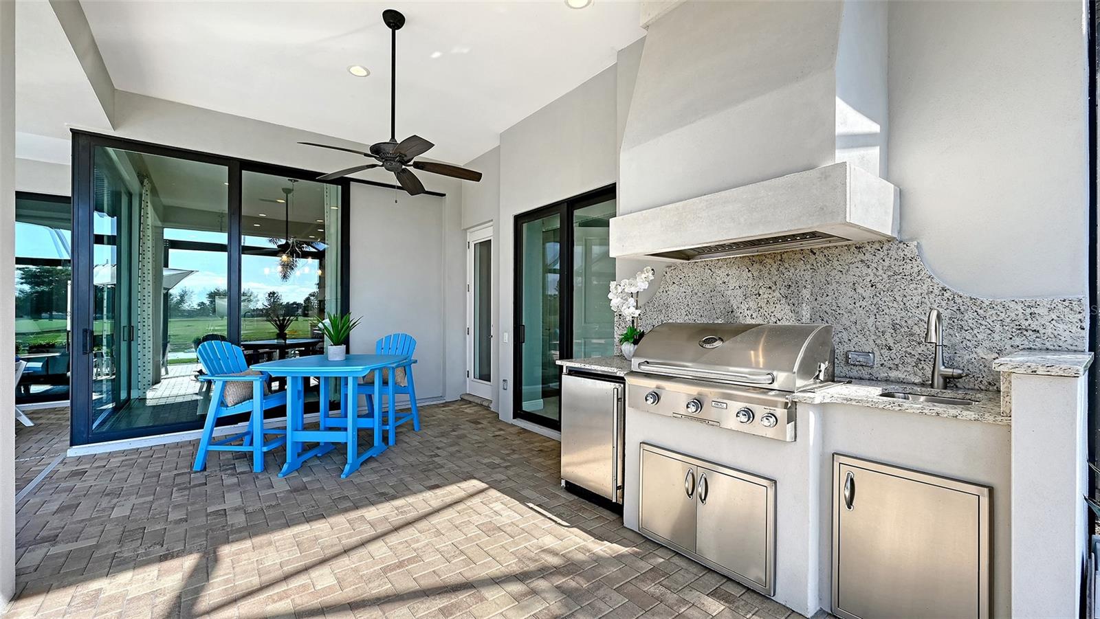 COUNTRY CLUB EAST AT LAKEWD RNCH VV2 - Residential