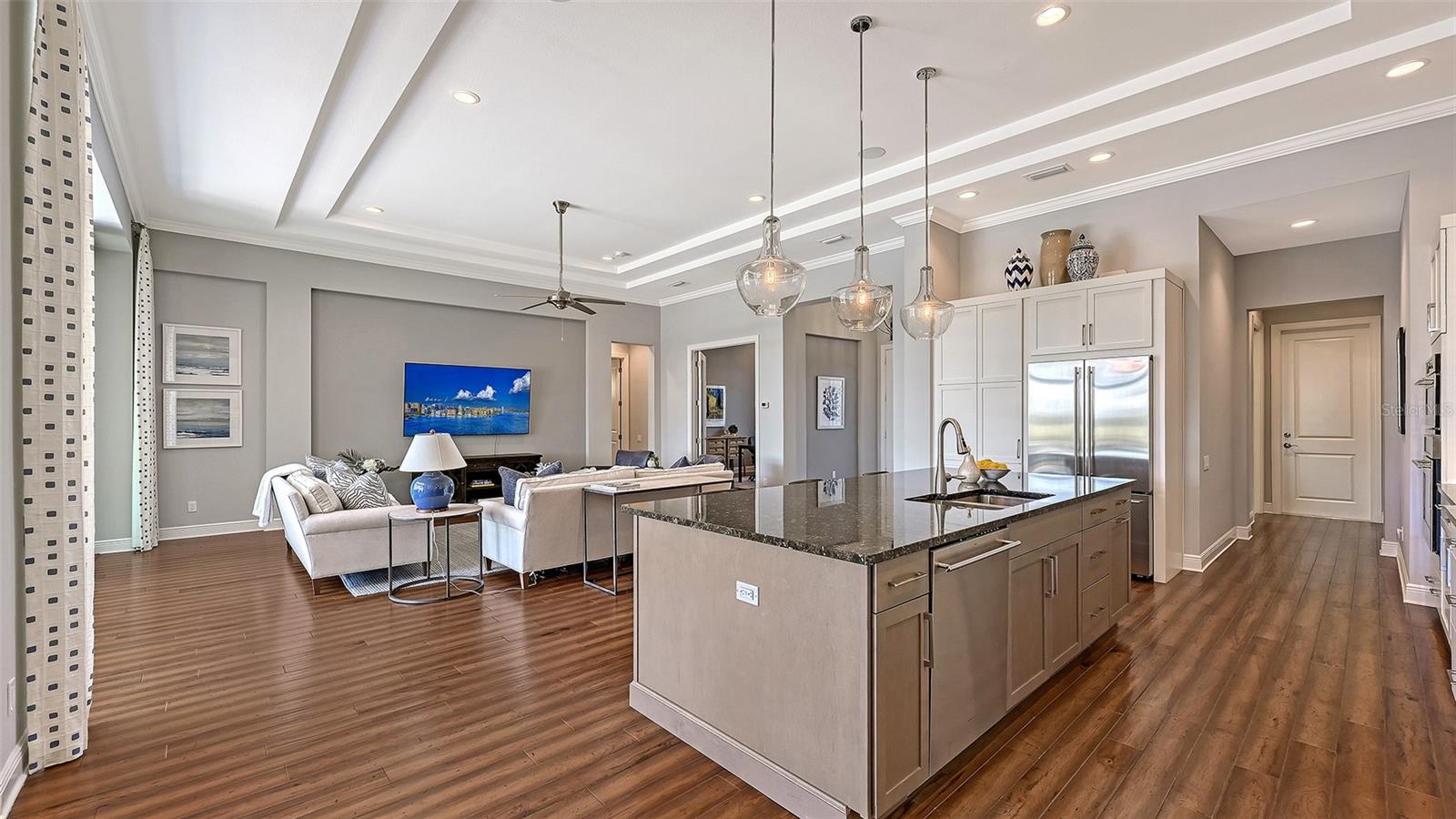 COUNTRY CLUB EAST AT LAKEWD RNCH VV2 - Residential