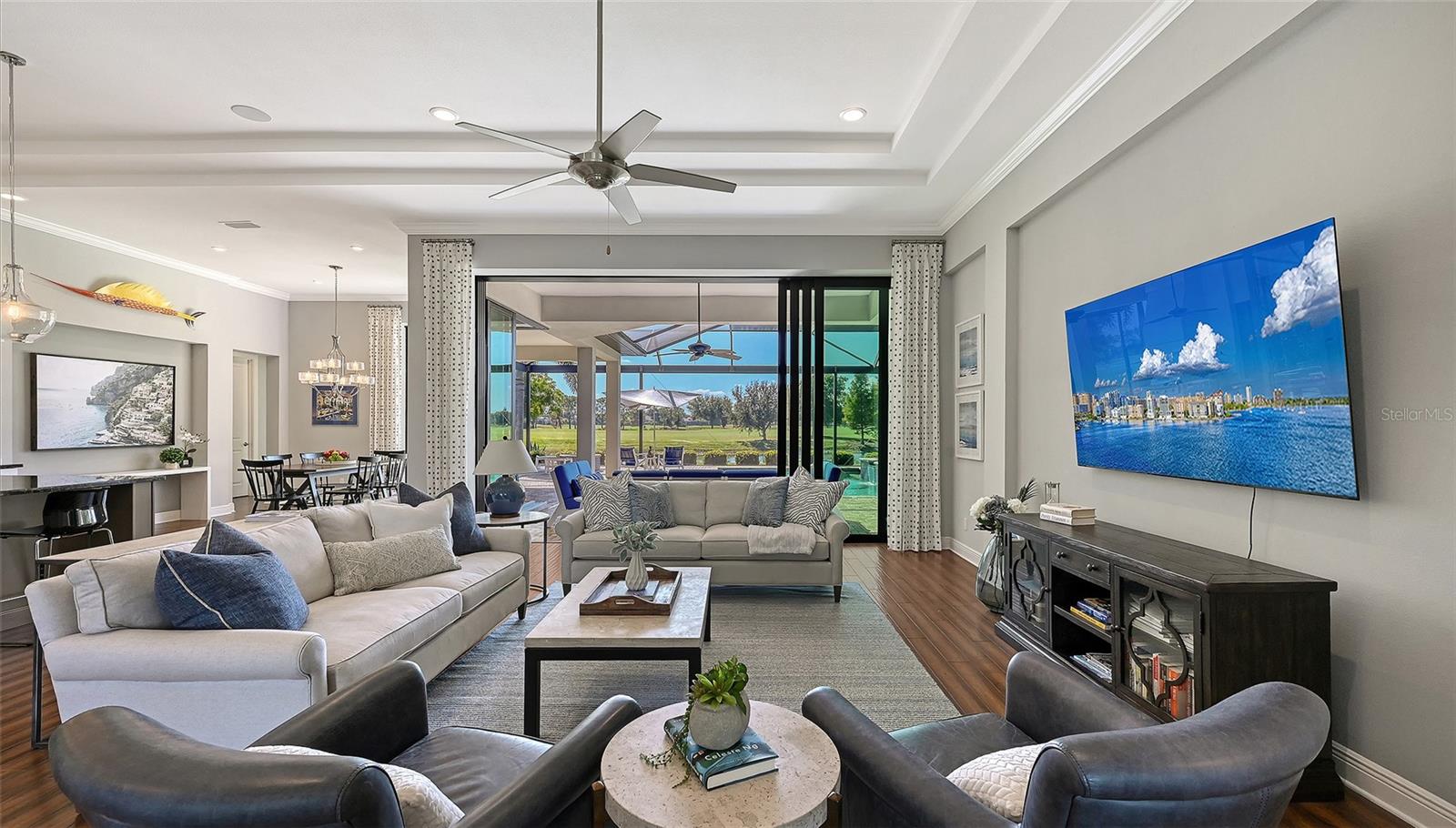 COUNTRY CLUB EAST AT LAKEWD RNCH VV2 - Residential