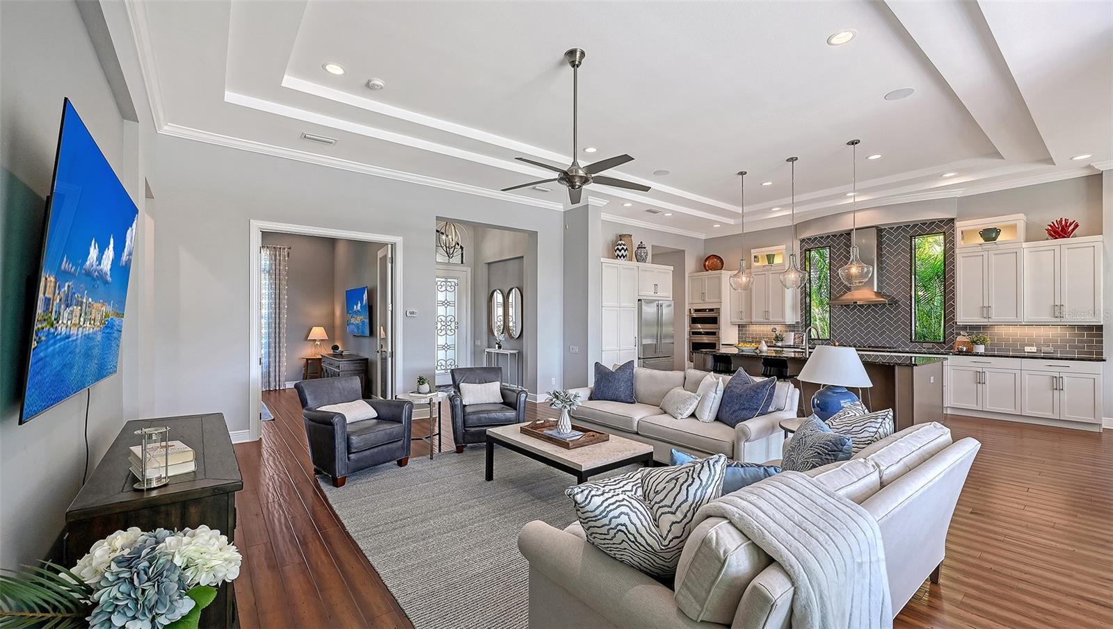 COUNTRY CLUB EAST AT LAKEWD RNCH VV2 - Residential