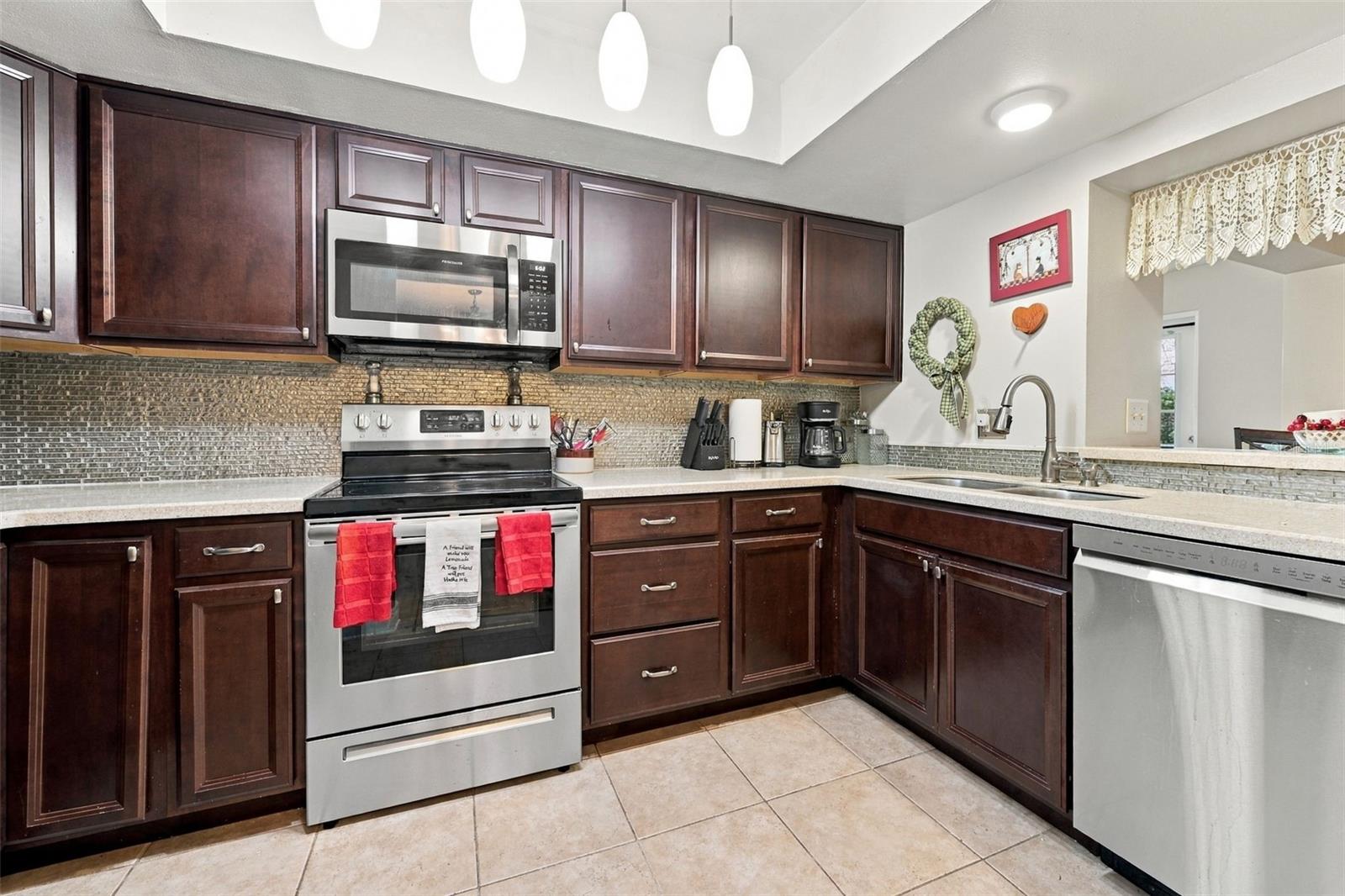 8352 ANNWOOD ROAD 8352
