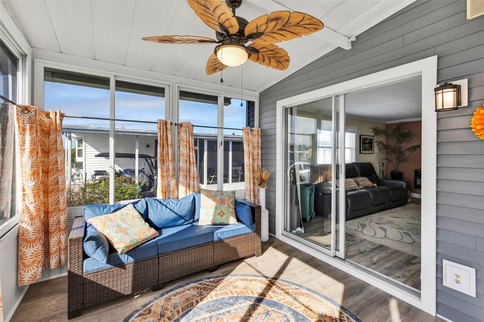 LA CASA MHP CO-OP - Residential