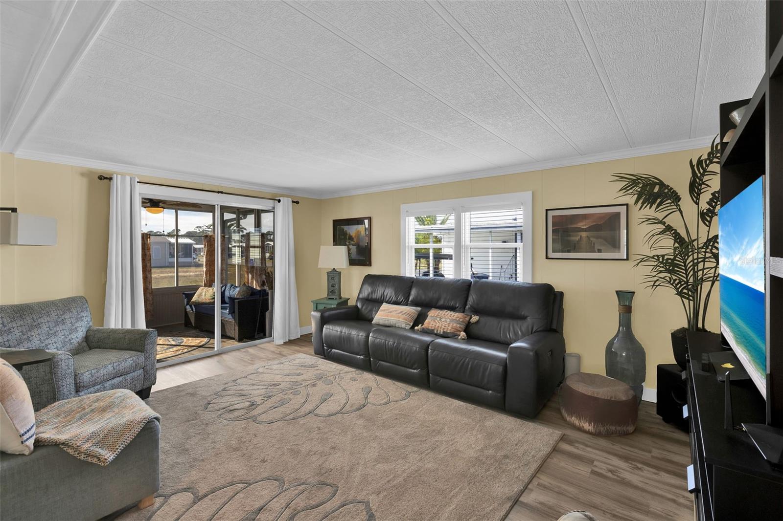 LA CASA MHP CO-OP - Residential