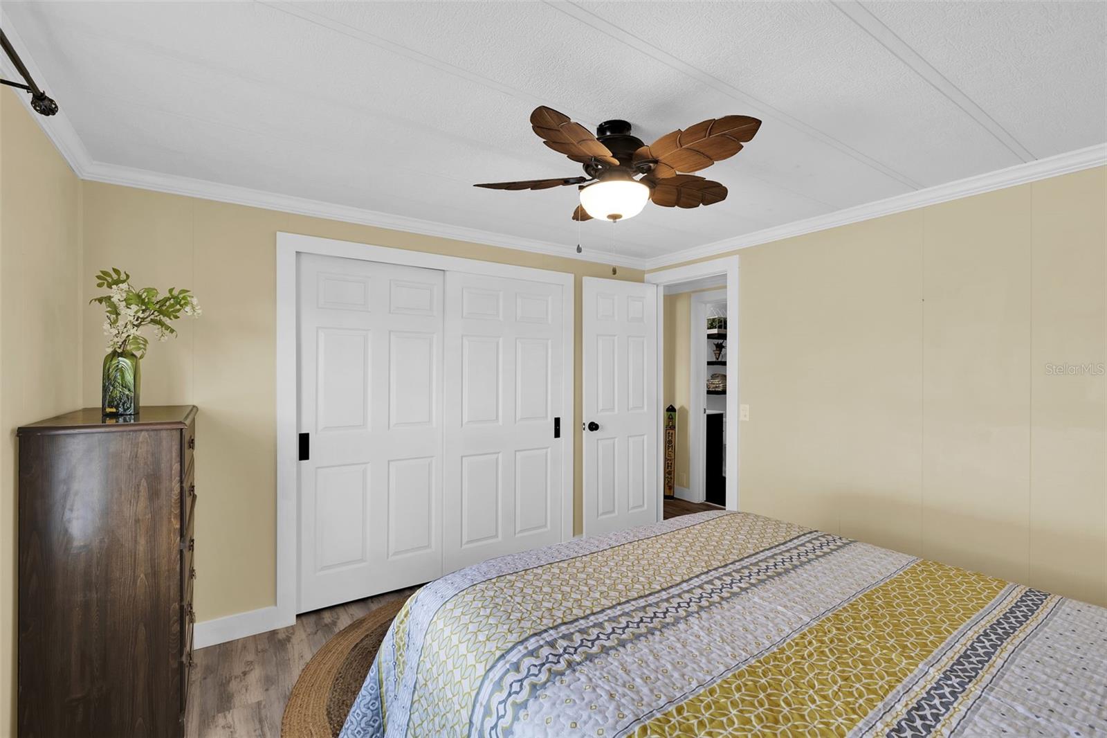 LA CASA MHP CO-OP - Residential