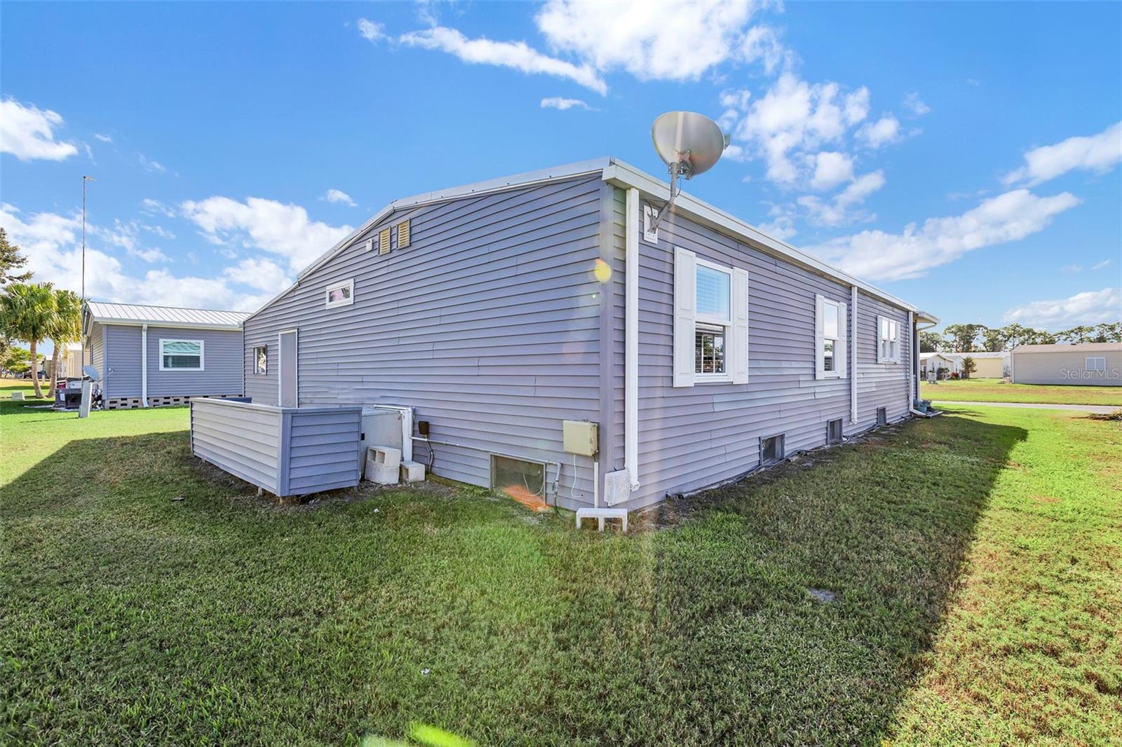 LA CASA MHP CO-OP - Residential