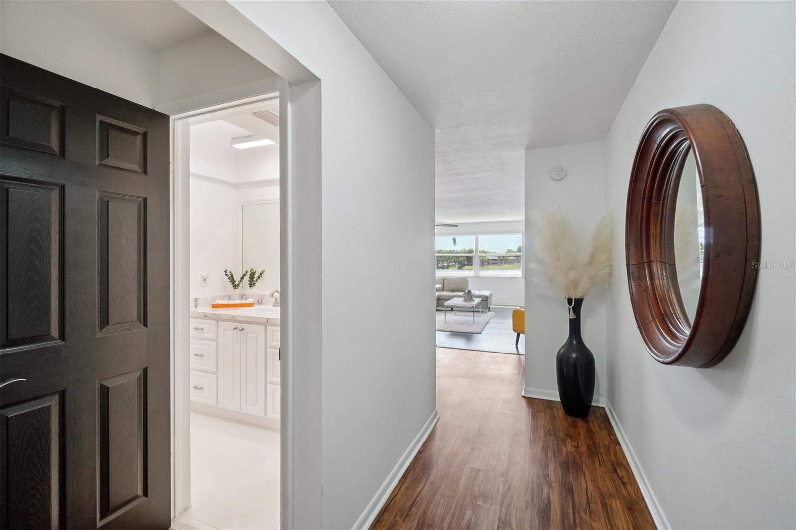 CHALET-ON-THE-LAKE CONDO - Residential