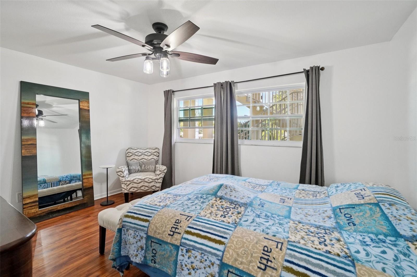 CHALET-ON-THE-LAKE CONDO - Residential