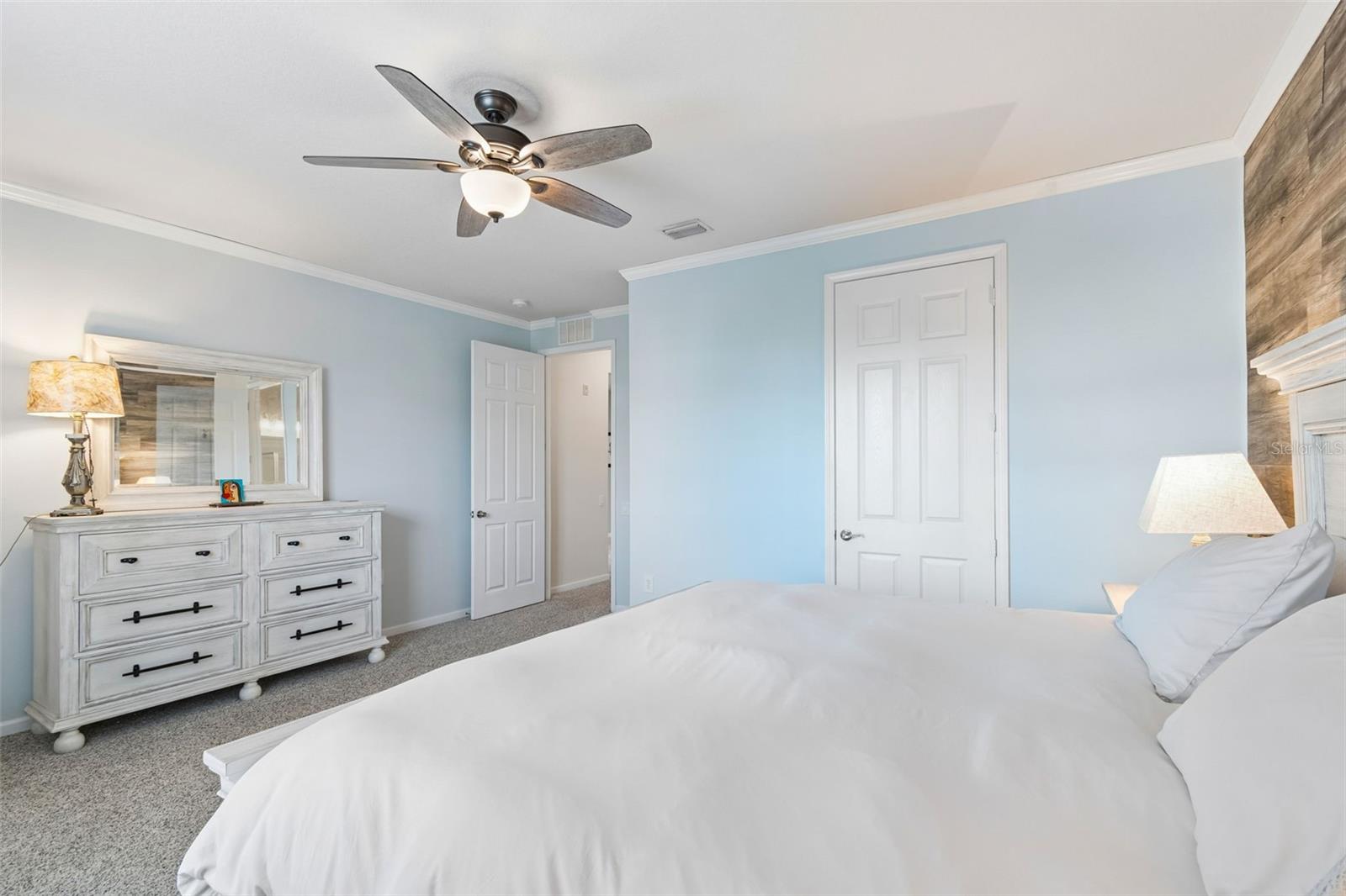 MONTEREY AT LAKE SEMINOLE CONDO - Residential