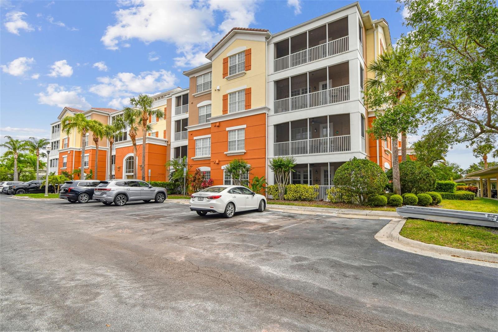 MONTEREY AT LAKE SEMINOLE CONDO - Residential