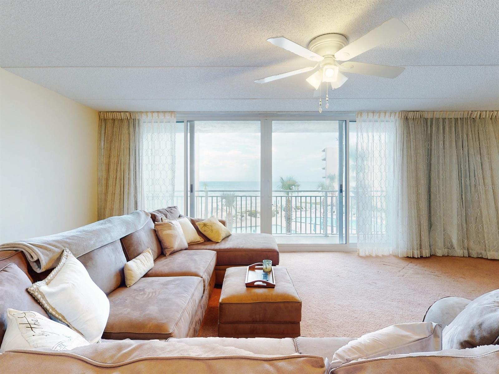 Pelican - Residential