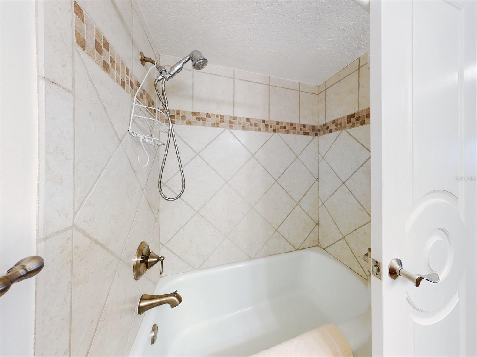 Pelican - Residential